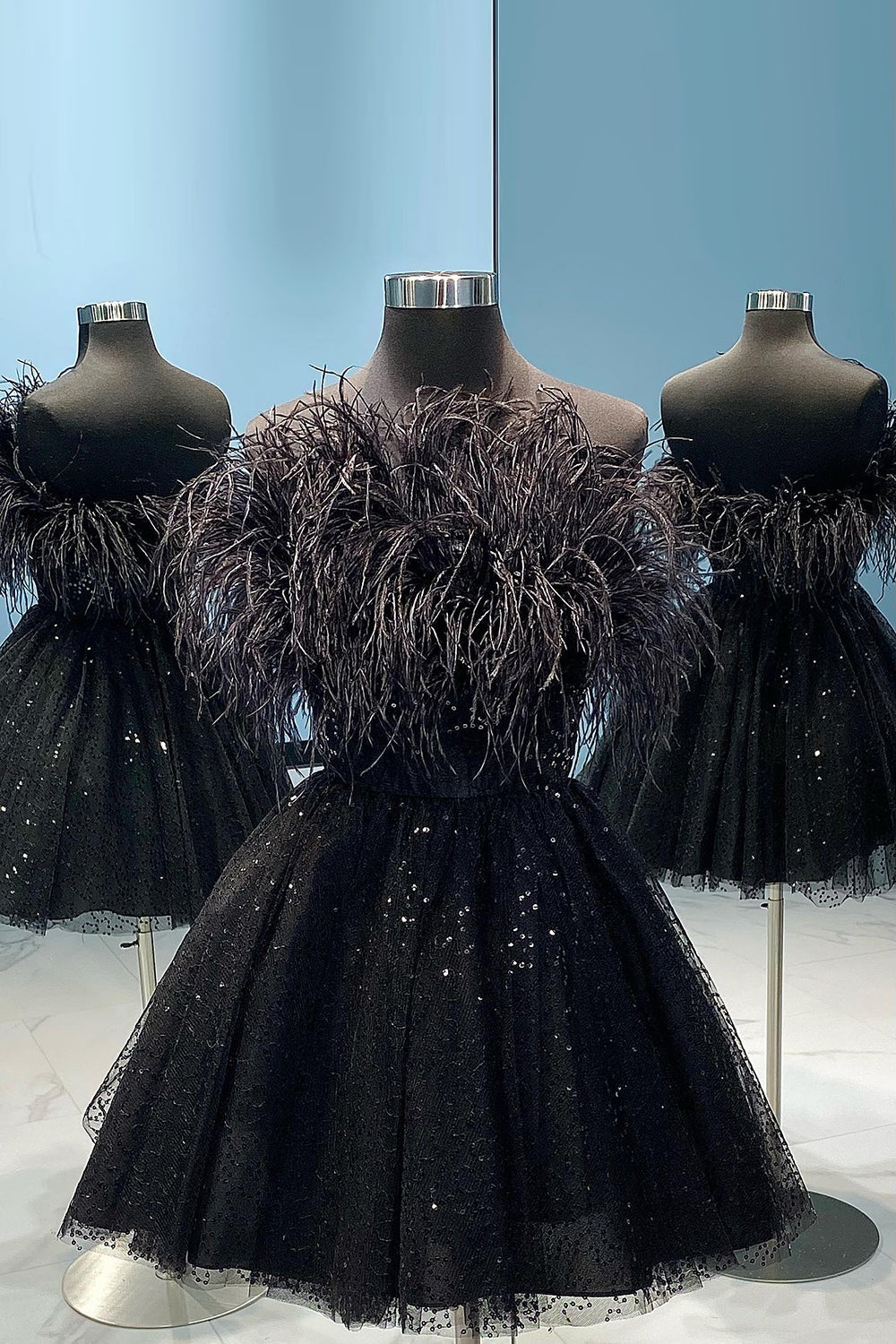 Black A-Line Strapless Homecoming Dress/Mini Dress with Feathers