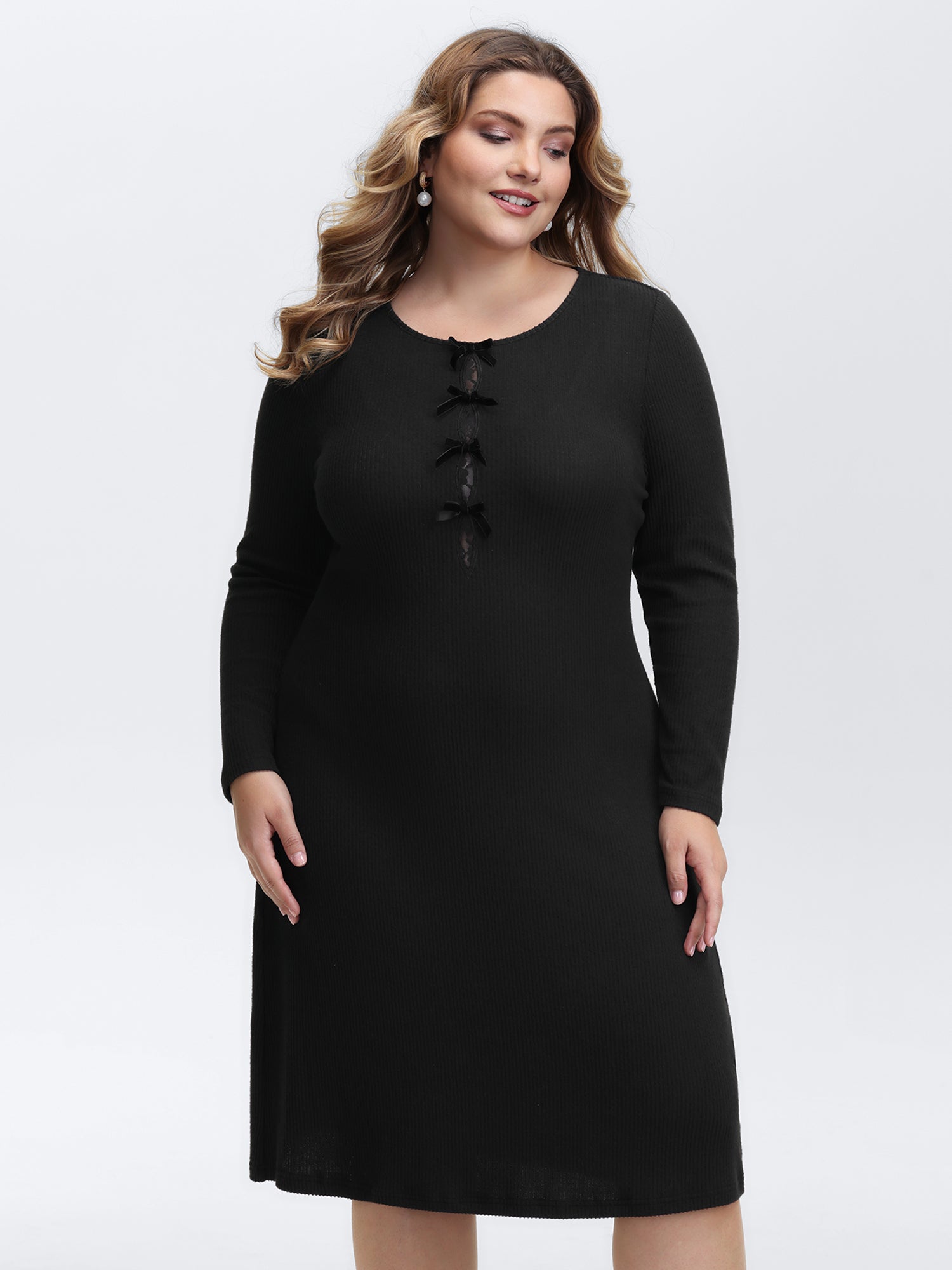 Cut-Out Bowknot Fitted Midi Dress