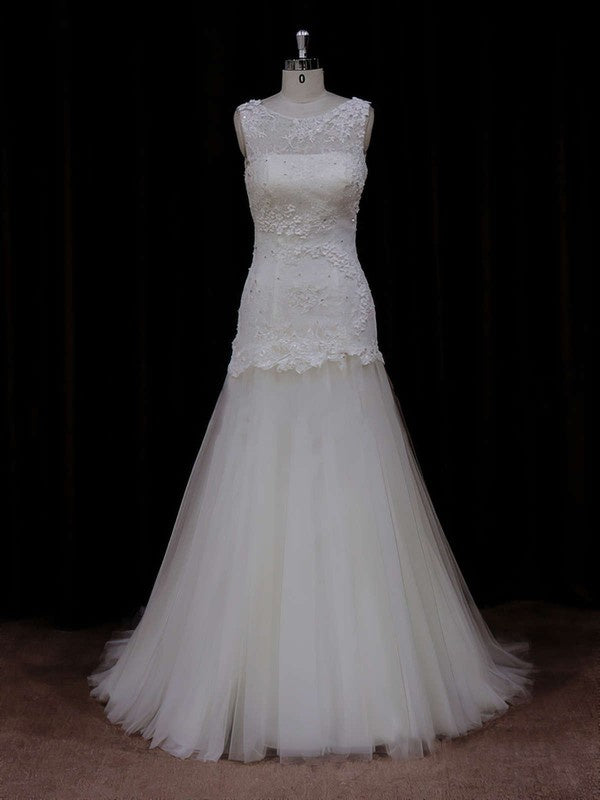 Stunning Tulle Jewel Sleeveless Mermaid Wedding Dresses with Appliques