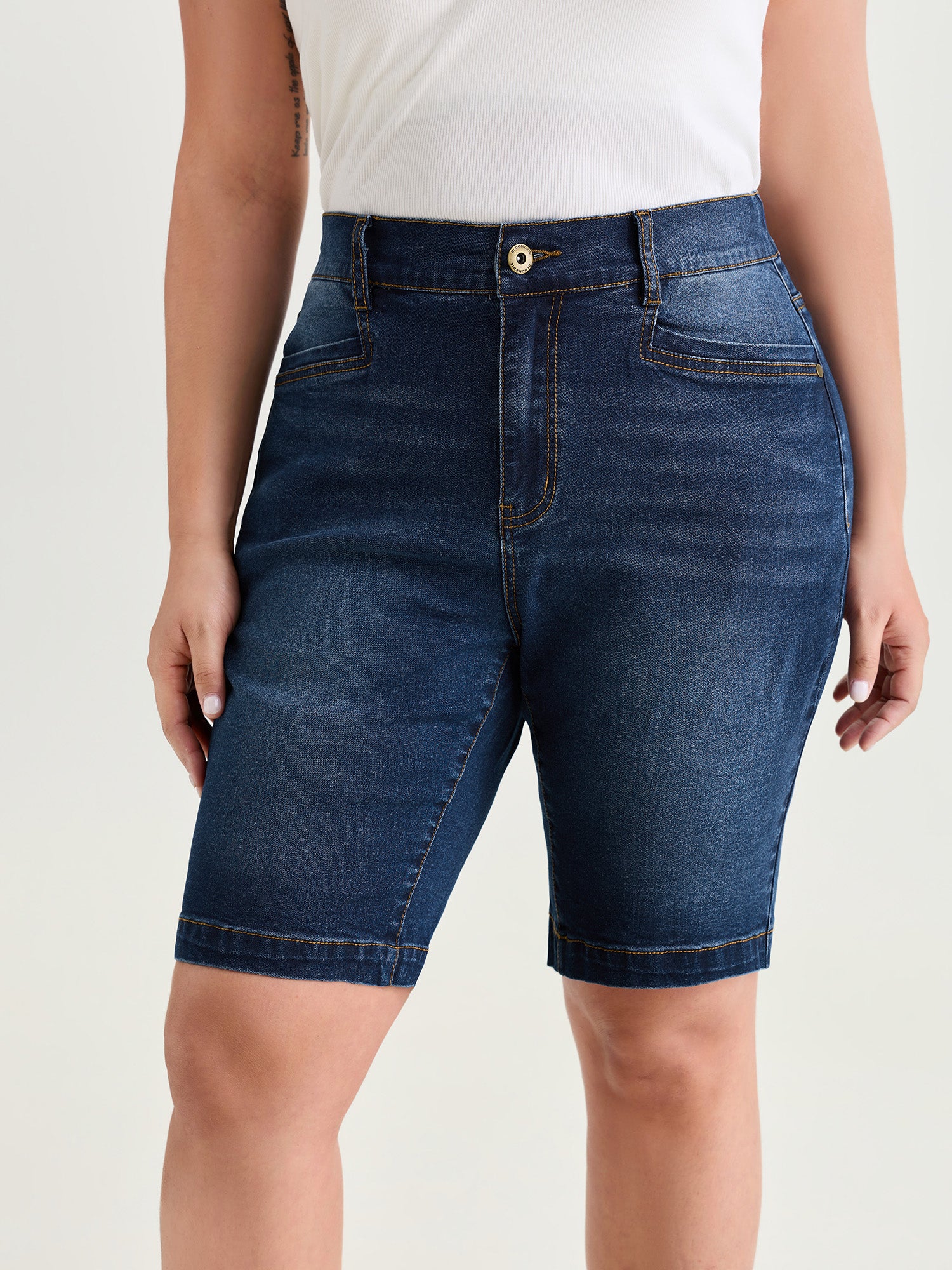 Stretchy Mid-Rise Skinny-Fit Denim Shorts