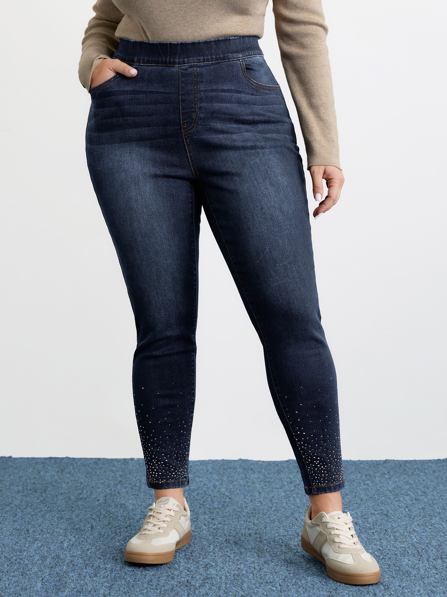 Pull-On Rhinestone Hem Cropped Jeans
