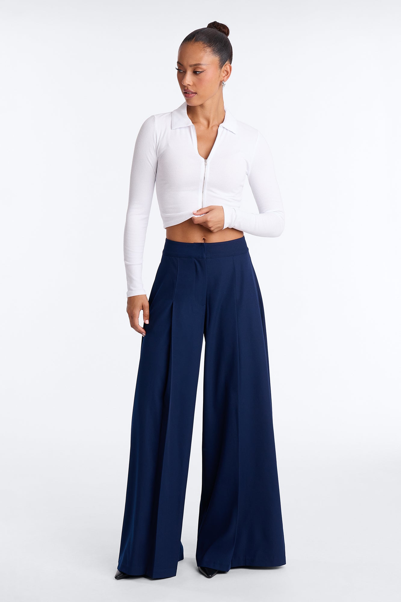 Darlene Crepe Super Wide Leg Pant 33″ - Midnight Navy