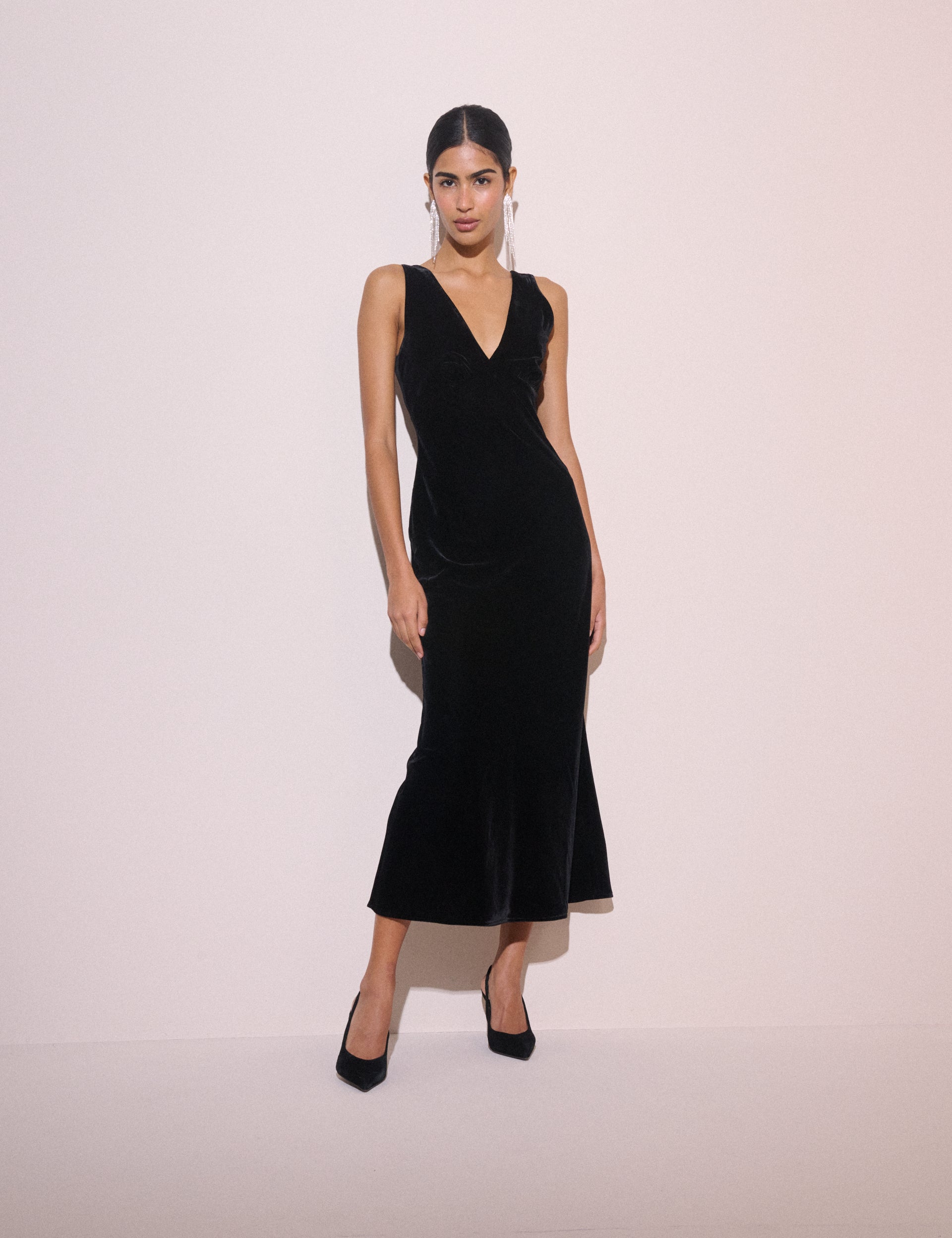 Black Velvet Joey Midi Dress