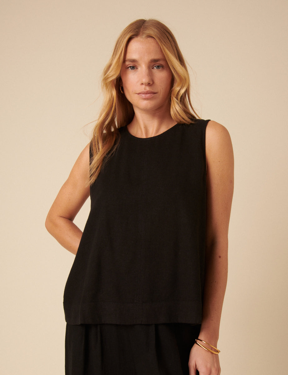 Black Linen-Rich Swing Top