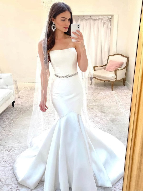 Elegant Trumpet Satin Strapless Wedding Dresses with Sweep Train