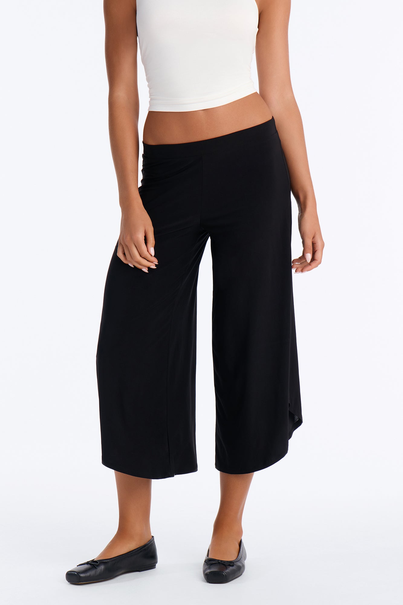 Gina Low Rise Elasticated Gaucho Pant - Black