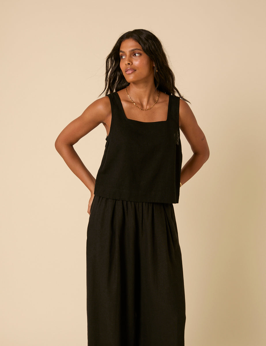 Black Linen-Rich Swing Top