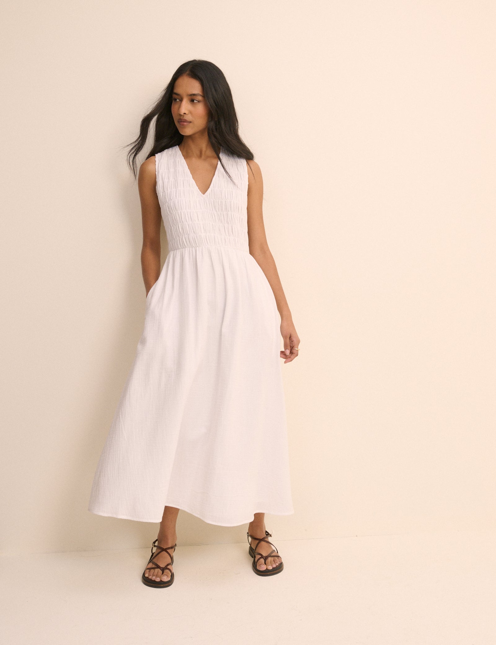 White Sleeveless Audrey Midi Dress