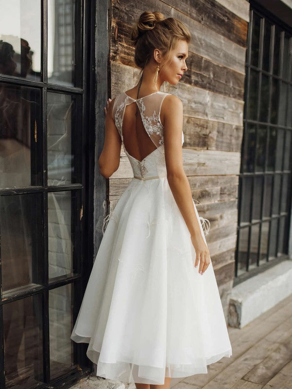 Chic A-Line Jewel Neck Sleeveless Tulle Tea-Length Wedding Dresses