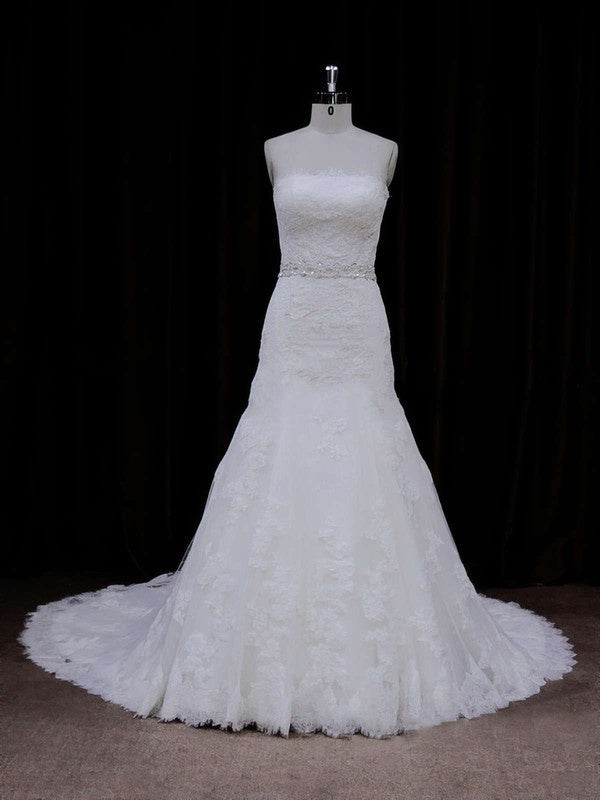 Beautiful Mermaid Strapless Lace Chapel Train Wedding Dresses with Beads