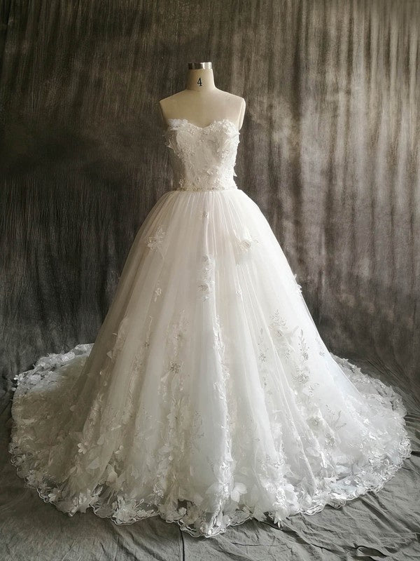Trendy Strapless Sweetheart Court Train Lace Ball Gown Wedding Dresses