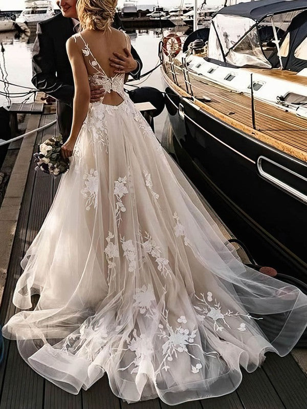Elegant Chapel Train Backless Sleeveless Ball Gown Lace Tulle Wedding Dresses