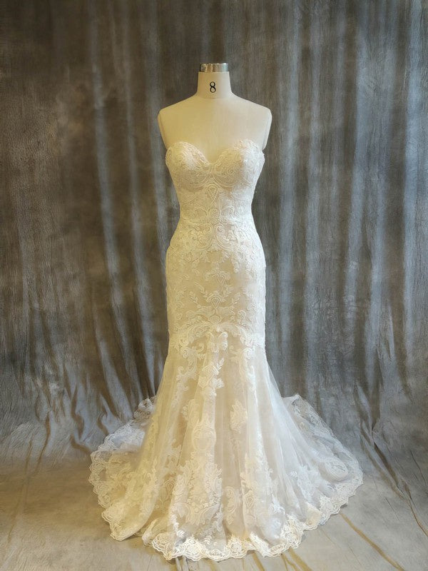 Sexy Mermaid Strapless Sweetheart Lace Wedding Dresses with Court Train