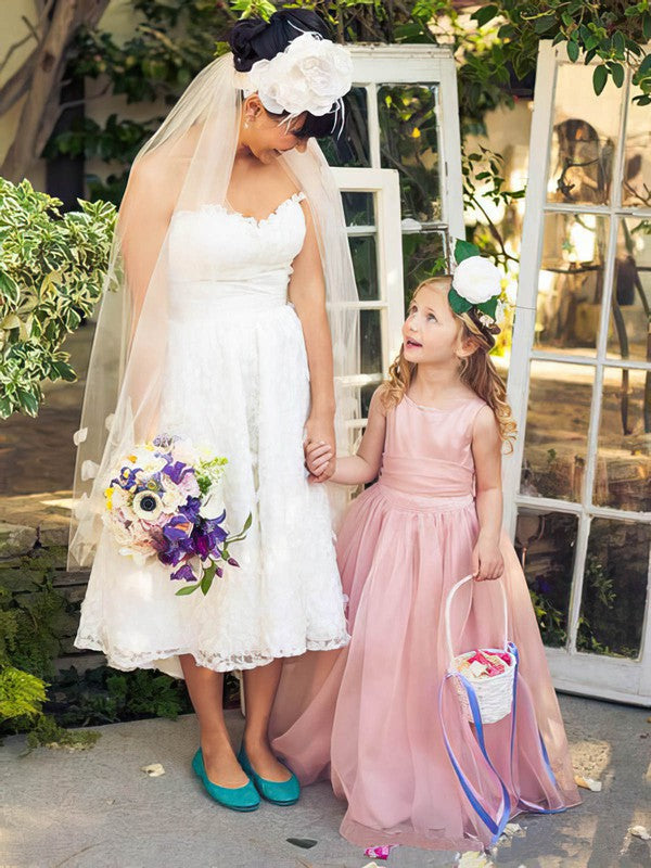 Trendy A-Line Scoop Neck Tulle Floor-Length Flower Girl Dresses