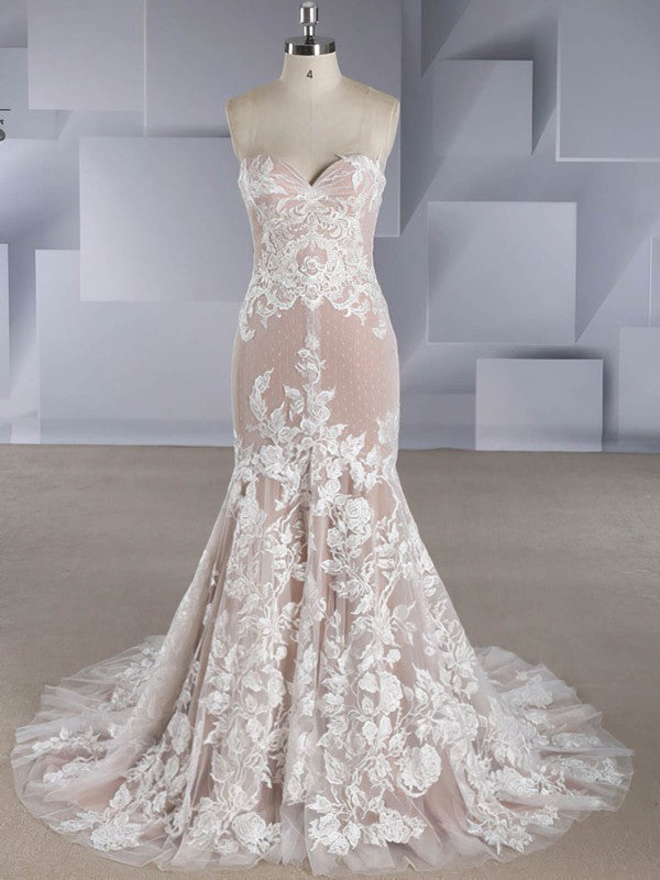 Stunning Trumpet Strapless Sweetheart Tulle Wedding Dresses with Appliques