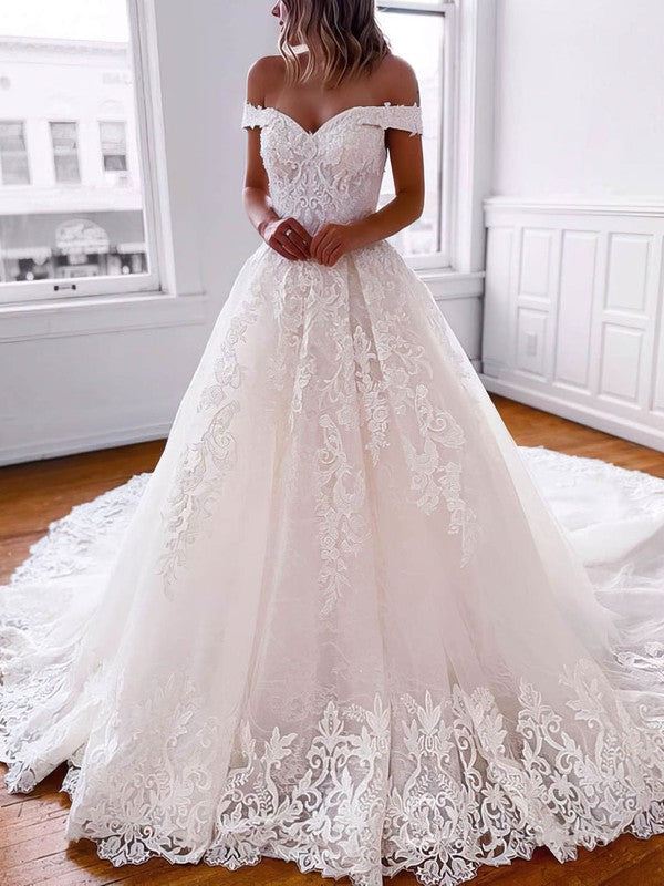 Charming Ball Gown Off-The-Shoulder Sweetheart Lace  Court Train Wedding Dresses with Beads