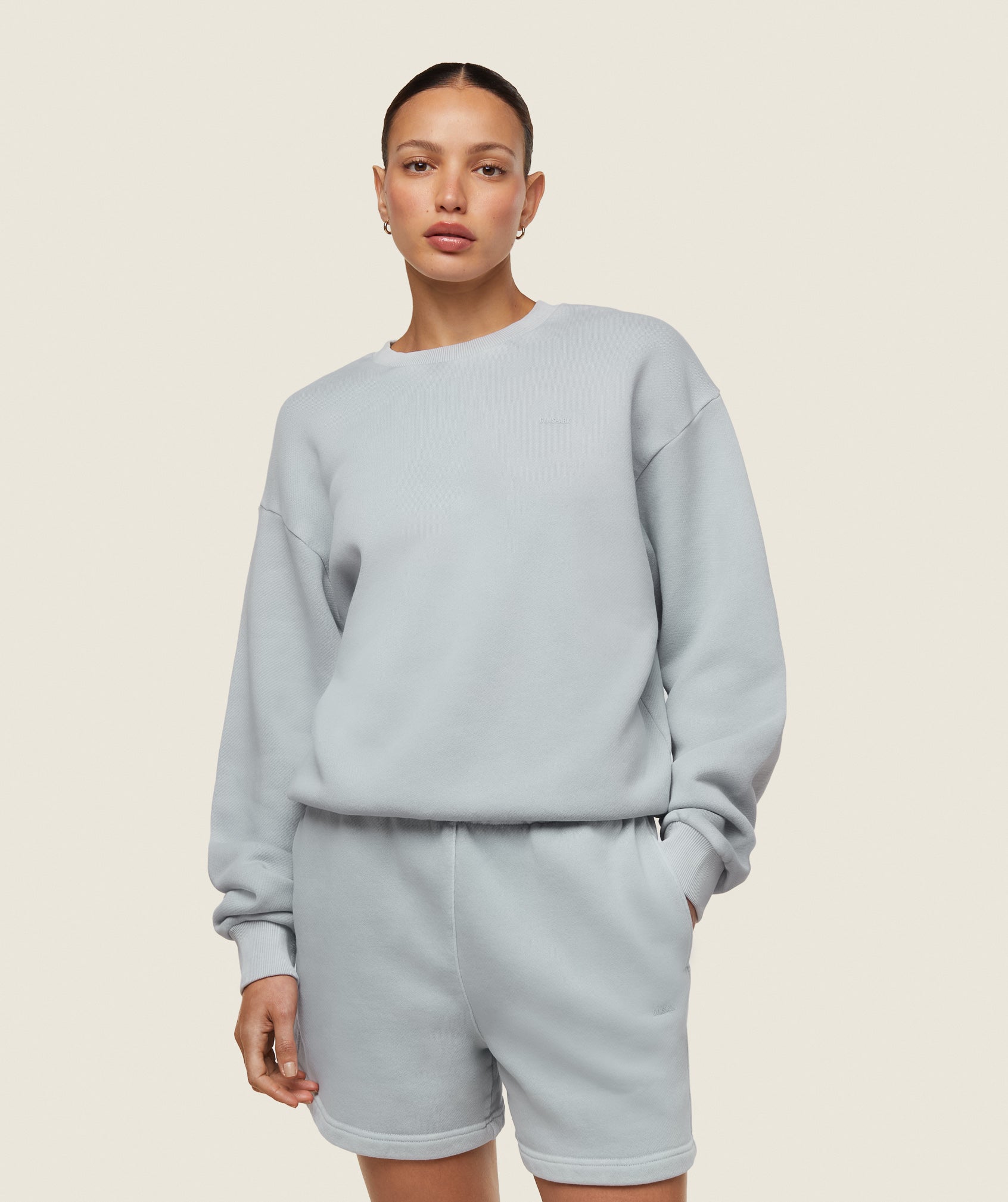 Gymshark everywear Relaxed Sweatshirt - Ice Grey/Pigment Garment Dye + Wash