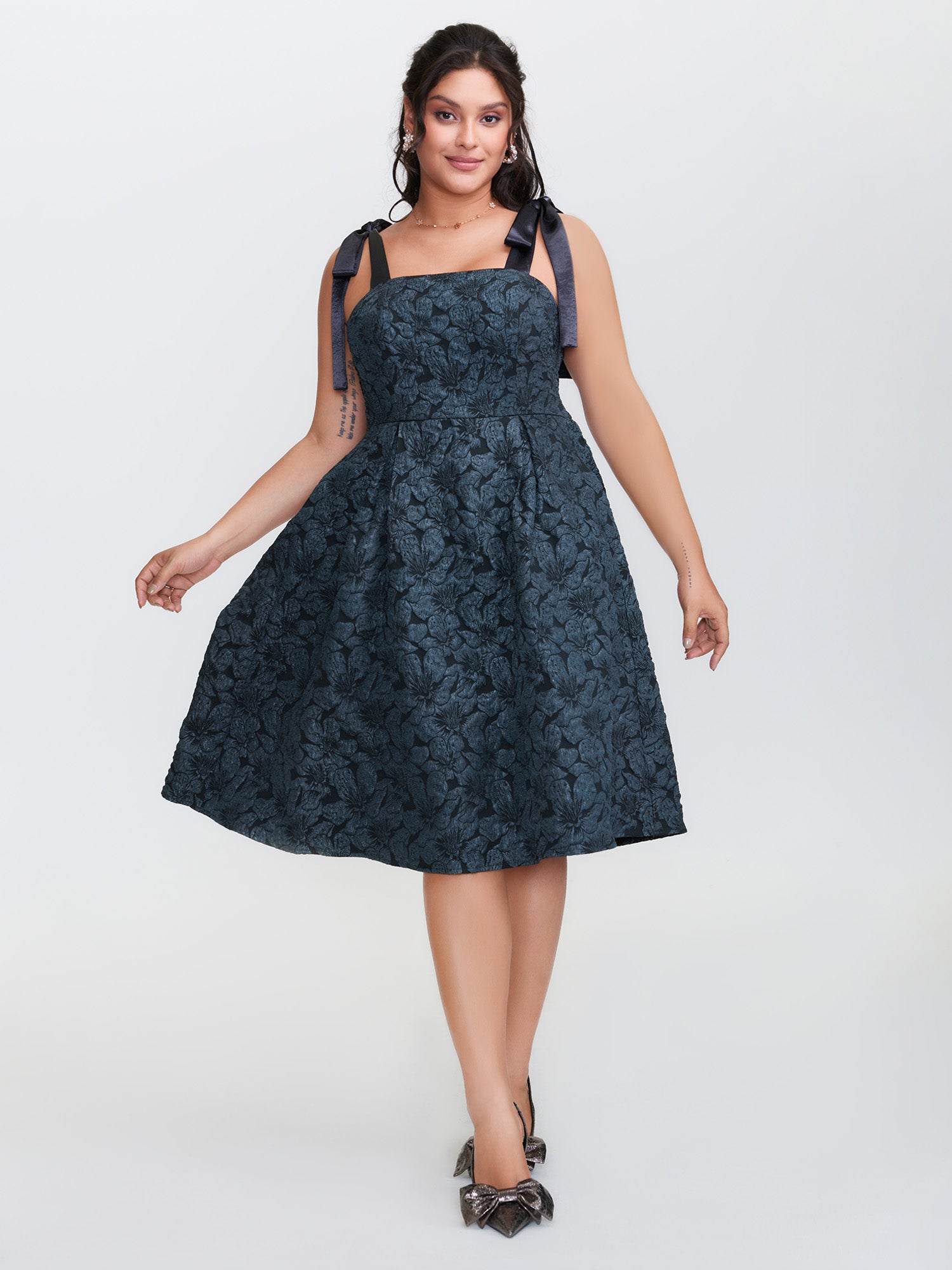 Floral Jacquard Shoulder Tie Midi Dress