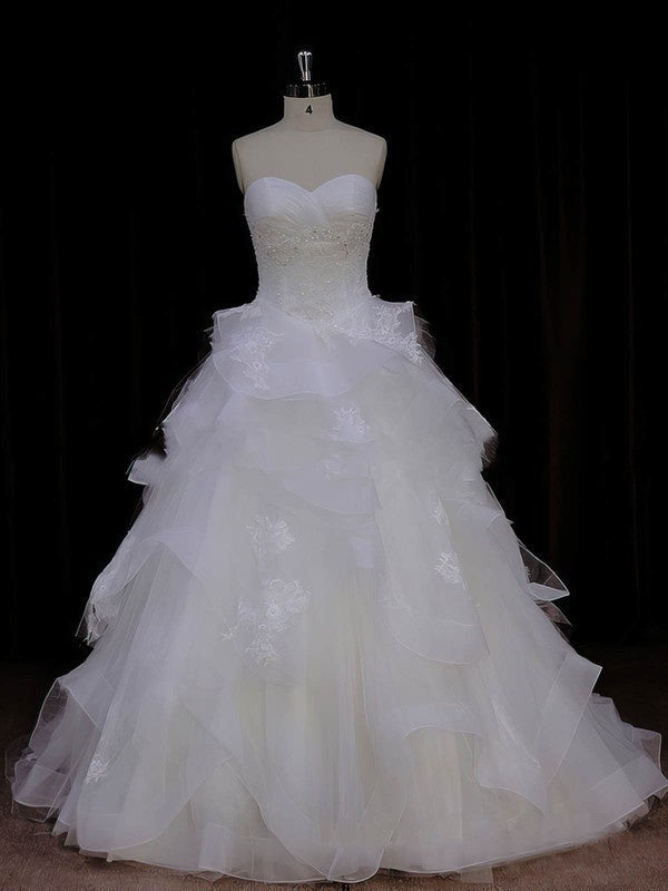 Beautiful Sweetheart Strapless Tulle Ball Gown Wedding Dresses with Cascading Ruffles