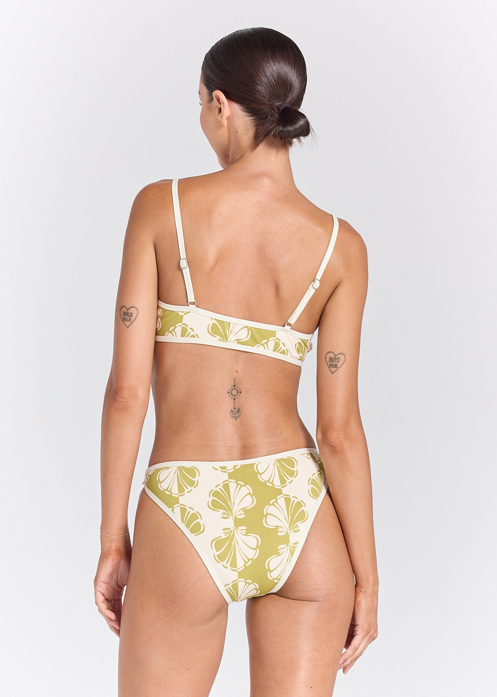Poolside Paradiso Palm Shelborne Sunset Bottom