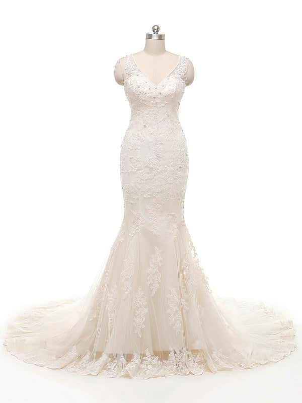 Classic V-Neck Trumpet Sleeveless Lace Wedding Dresses with Court Train
