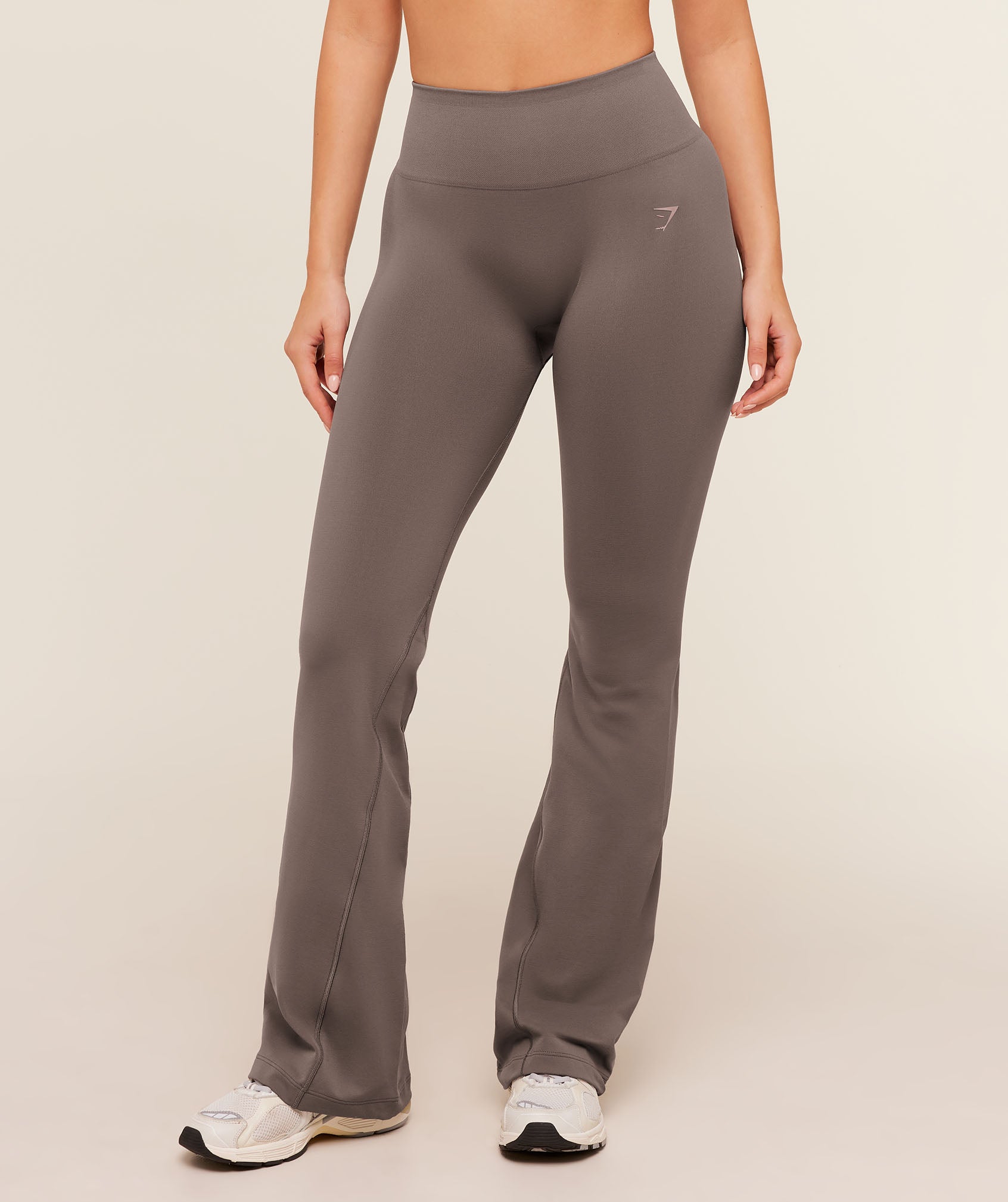 Gymshark Soft Sculpt Flared Leggings - Cool Brown