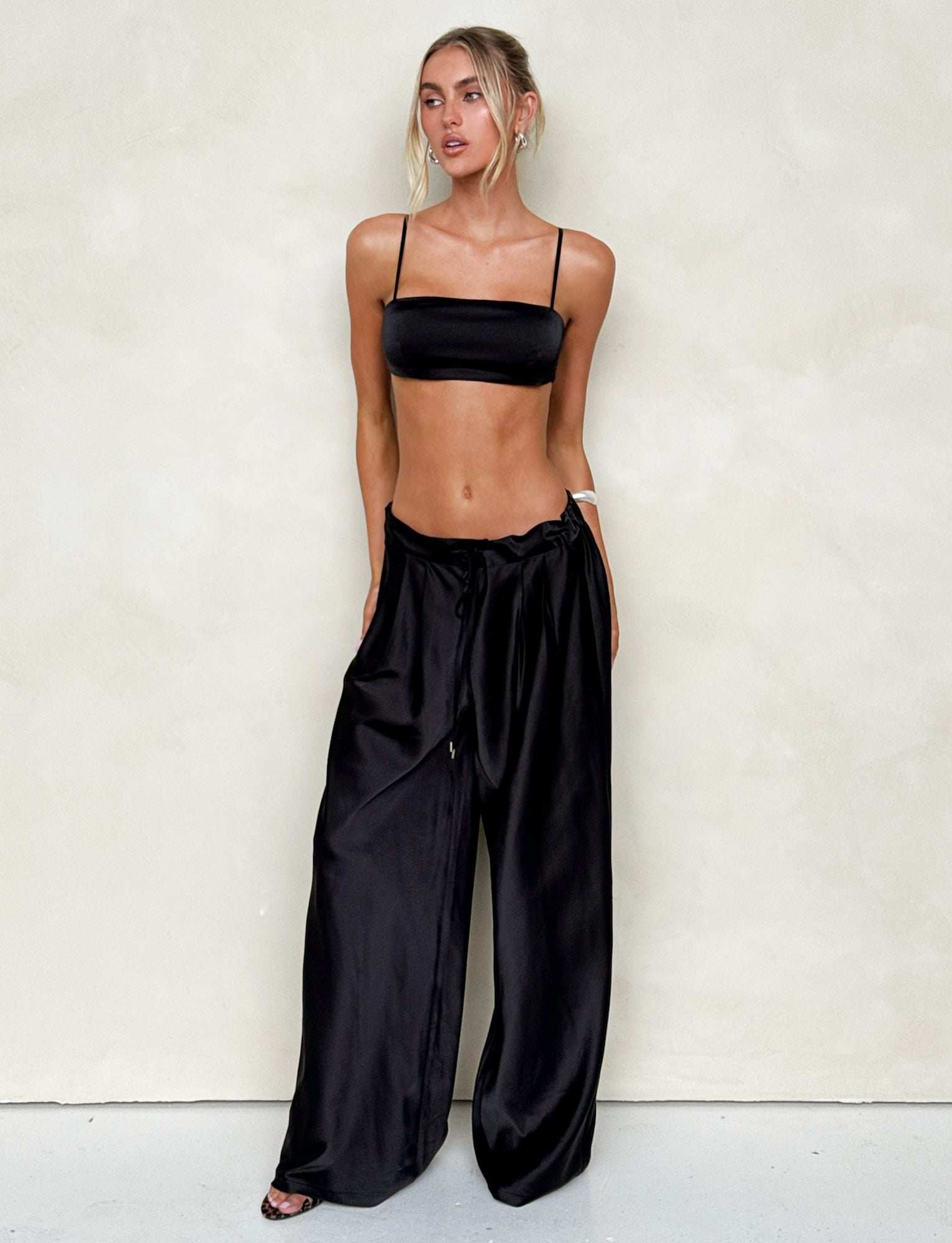 ALINA TOP - BLACK