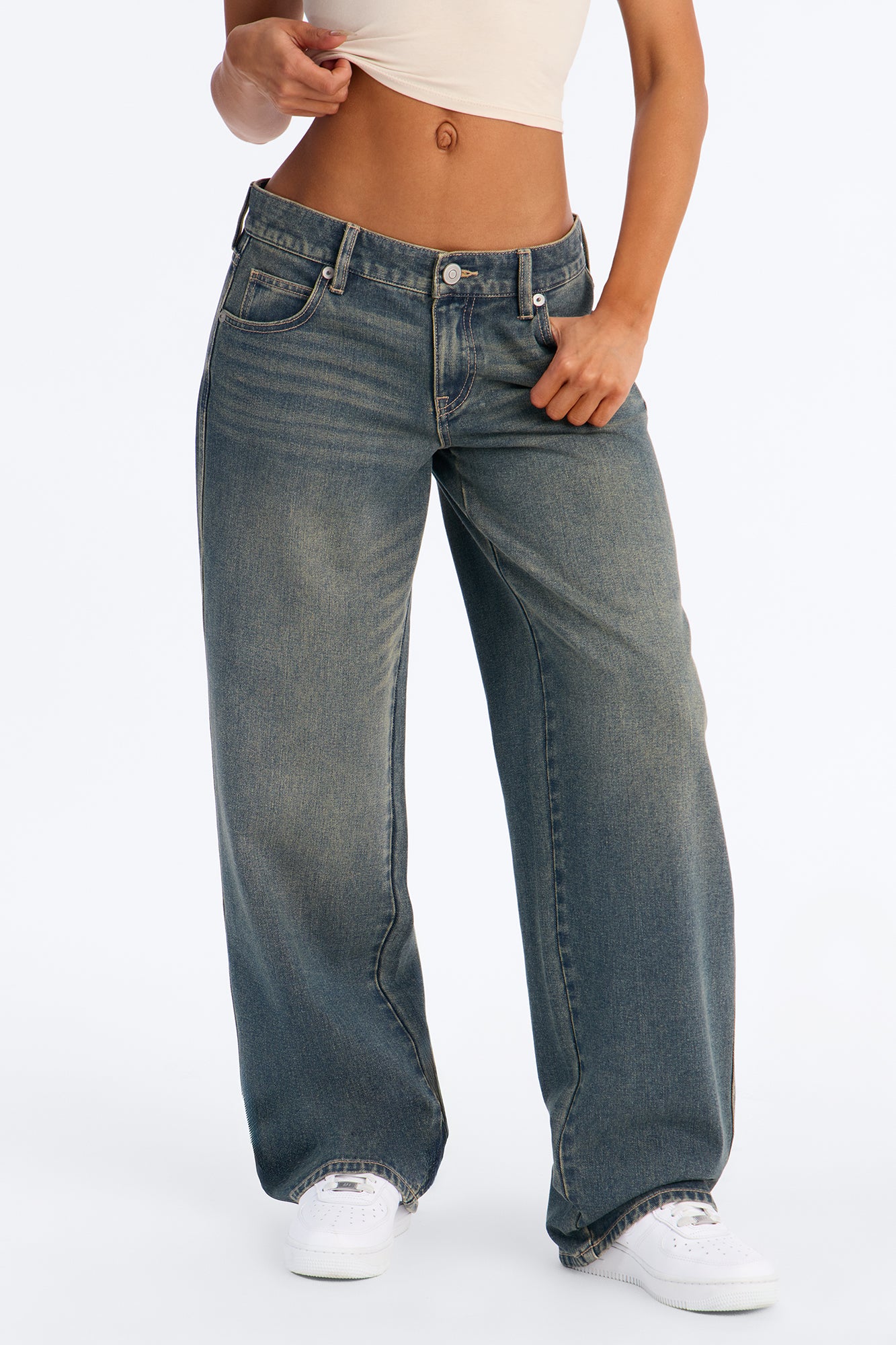 Los Angeles Low Waist Carpenter Wide Leg Jeans - Vintage Wash