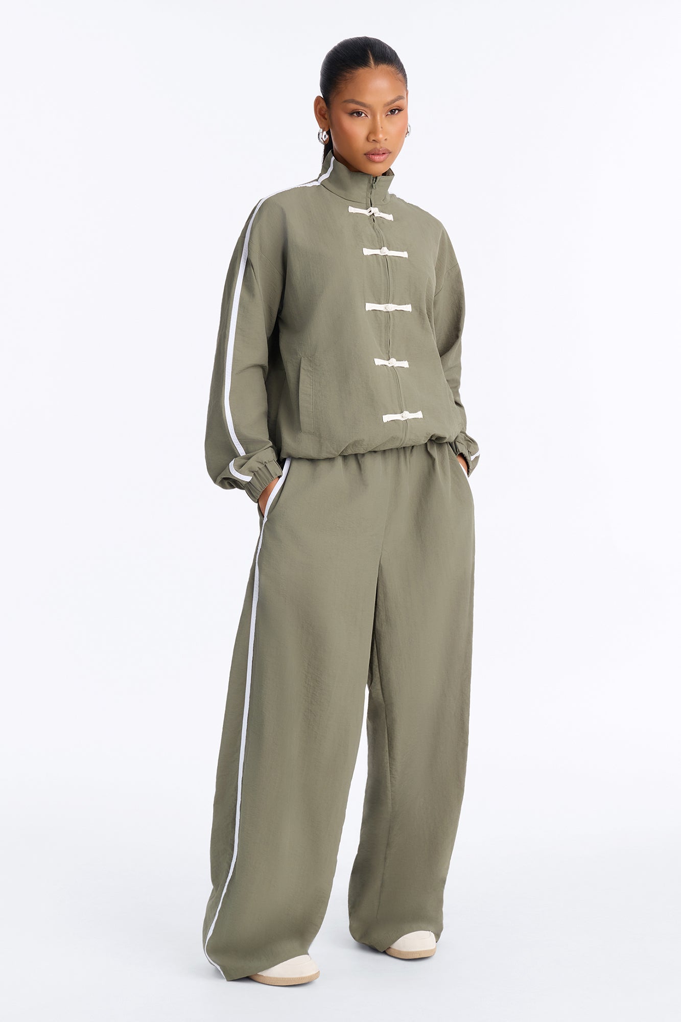 Follow My Lead Windbreaker Pant Set - Olive
