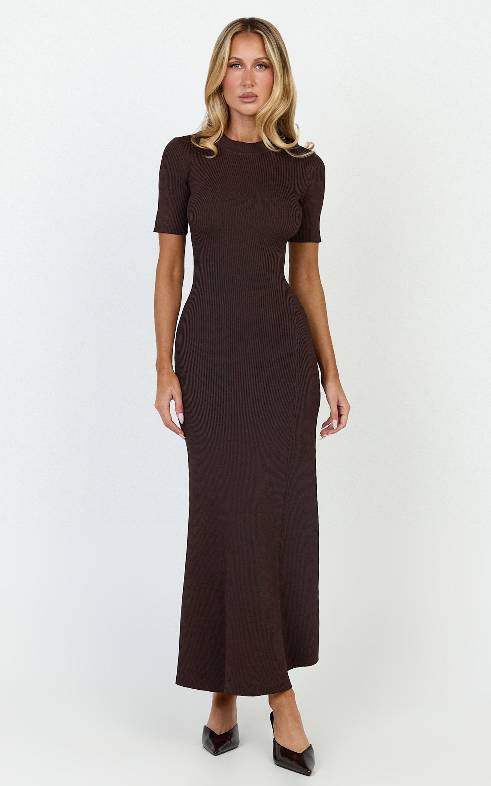 Lanie Midi Dress - Knitted Crew Neck Short Sleeve Dress in Chocolate