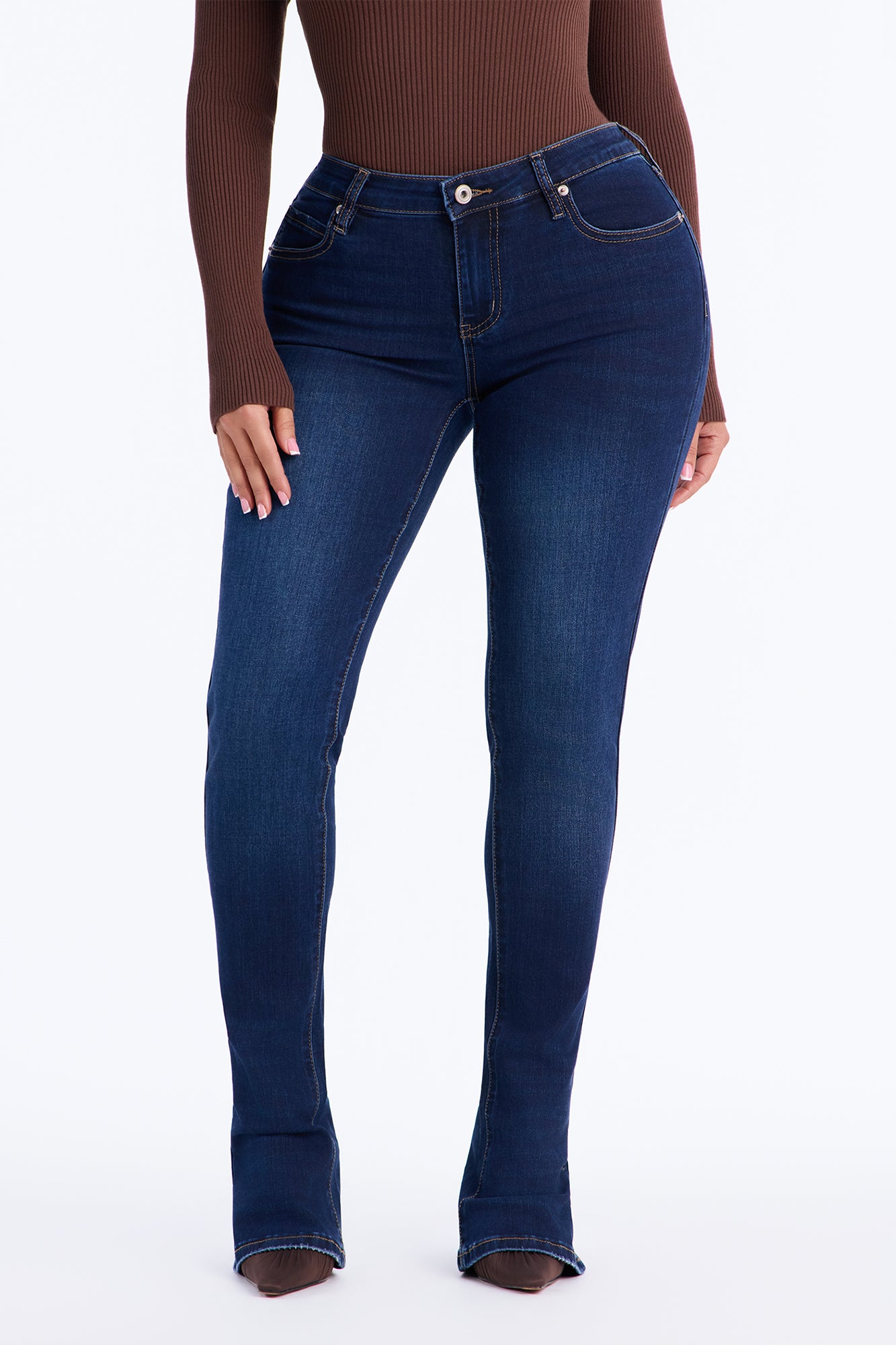 Lynn Low Rise Stretch Slim Straight Jeans - Dark Wash