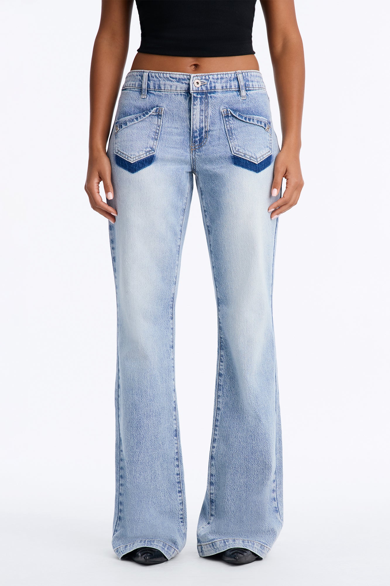 Lie To Me Low Rise Shadow Pocket Stretch Flare Jeans - Light Wash