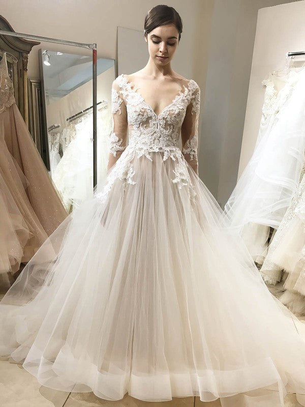 Charming Long Sleeves Lace Tulle Ball Gown Wedding Dresses with Sweep Train