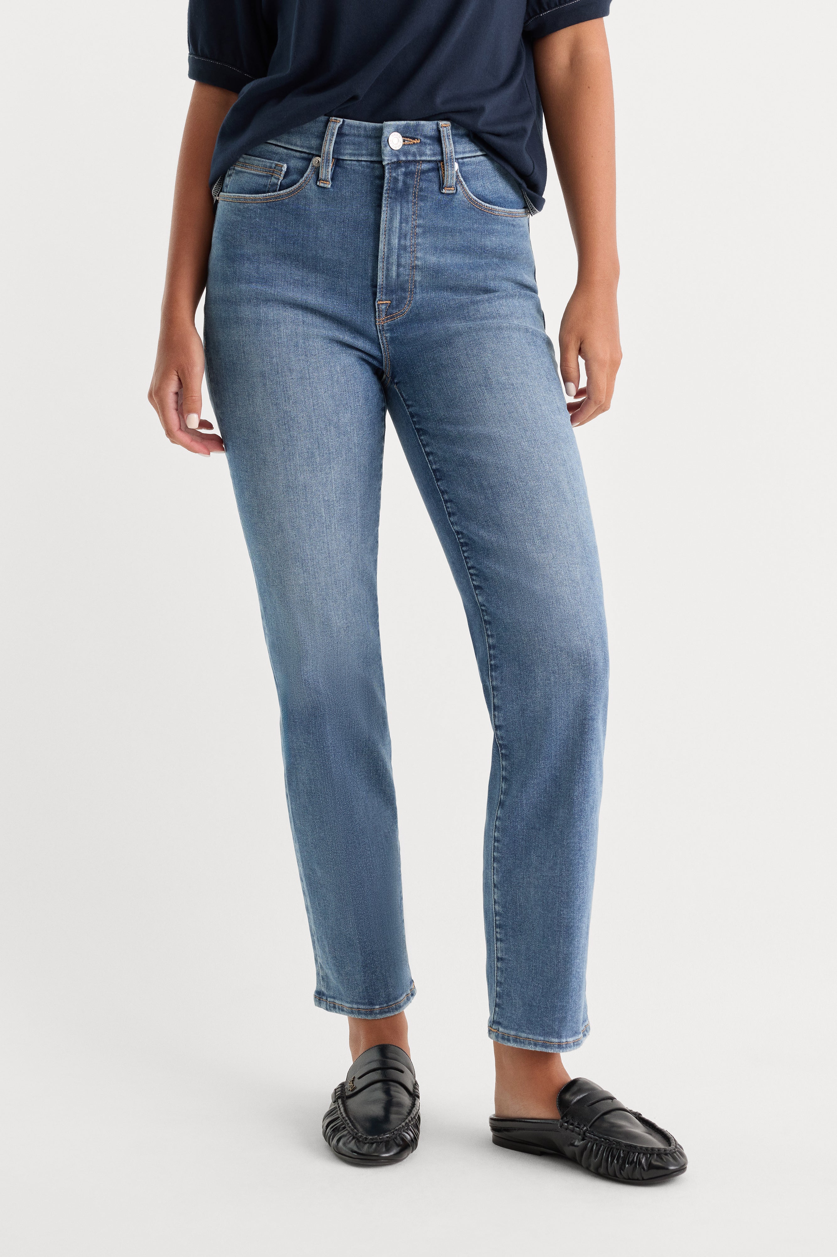 ALWAYS FITS GOOD PETITE STRAIGHT JEANS | INDIGO316