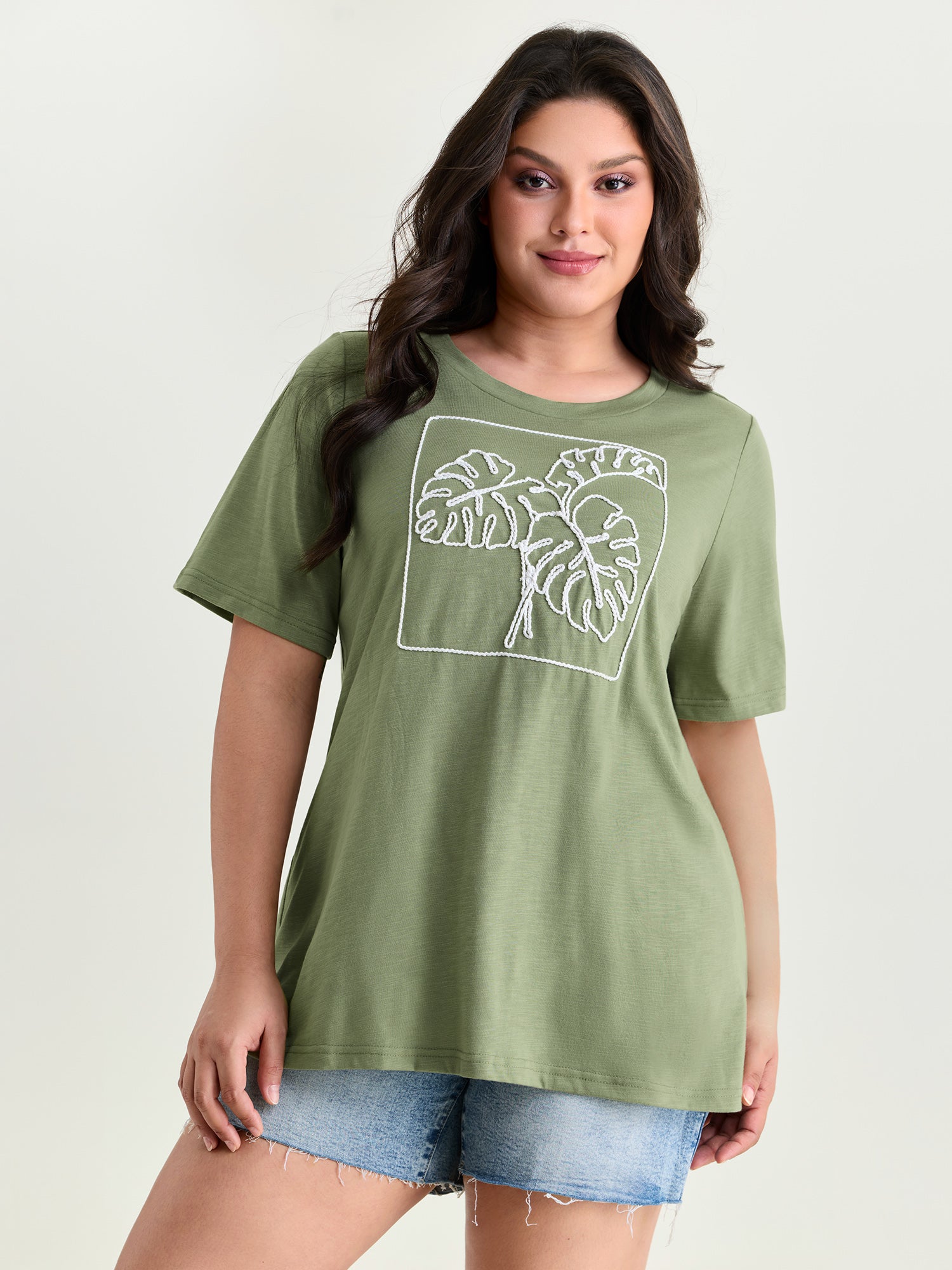 Embroidered Leaf Pattern Plain T-Shirt
