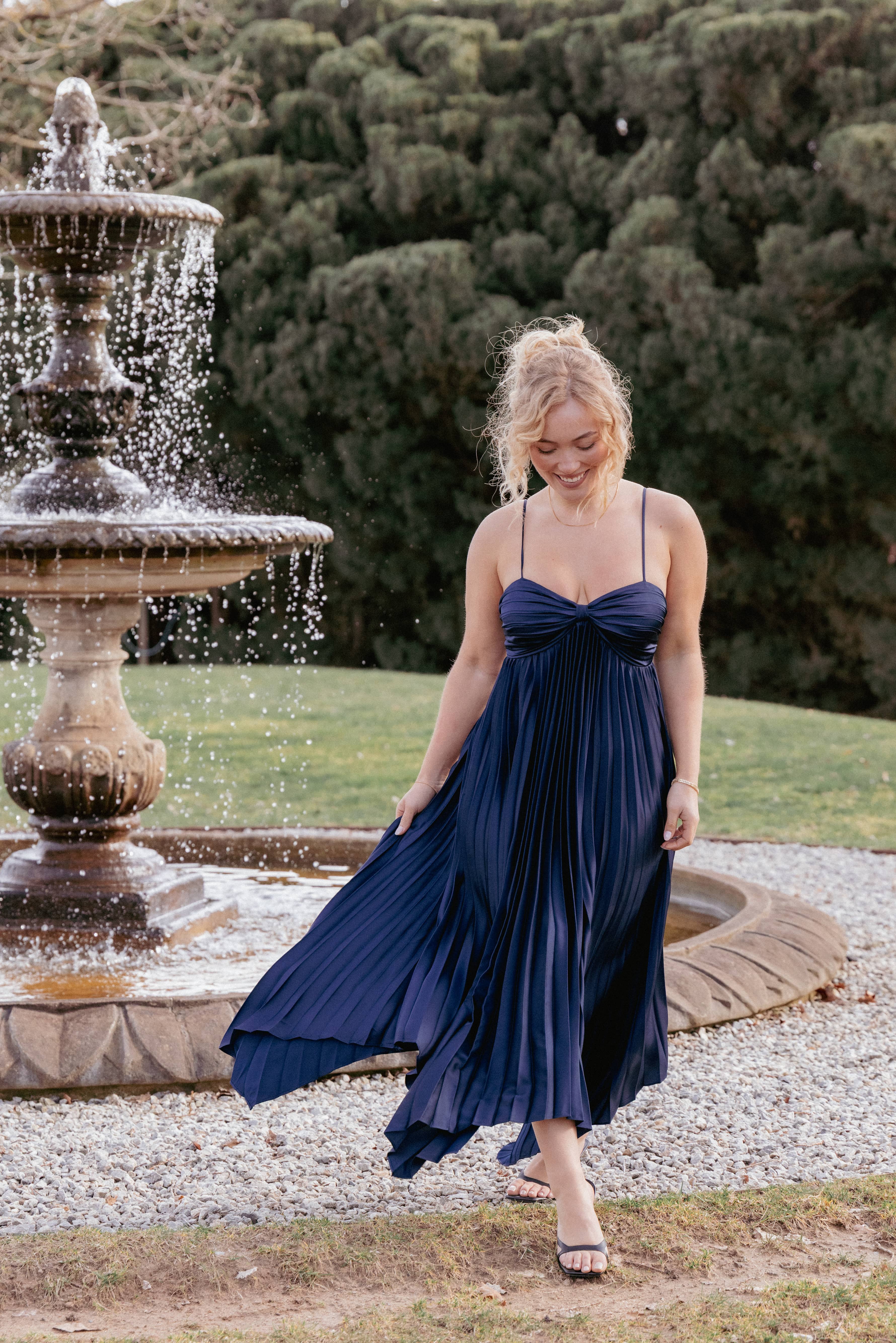 Vikki Dress - Navy