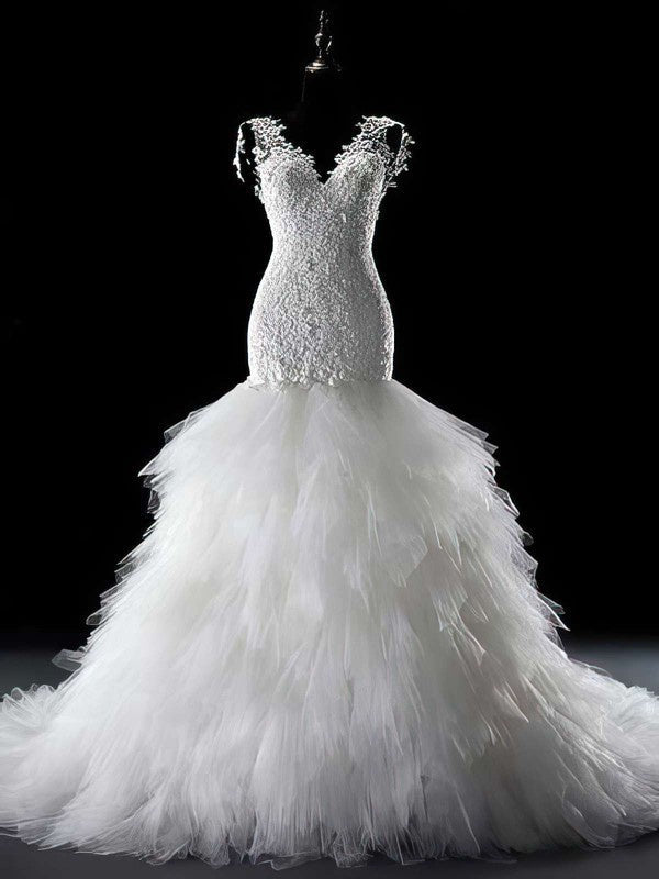 Fabulous V-Neck Sleeveless Tulle lace Chapel Train Wedding Dresses with Ruffles
