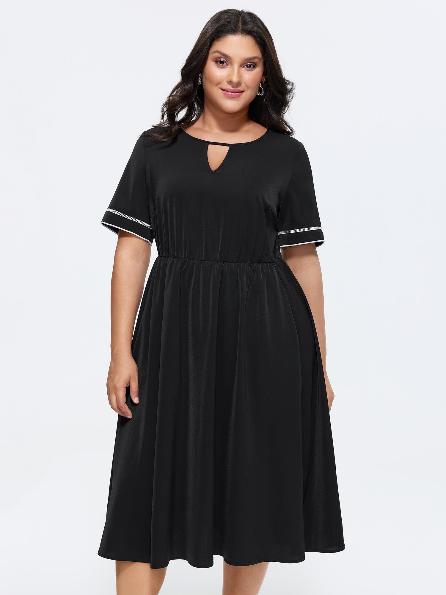 Lace Trim Keyhole Neckline Solid Midi Dress