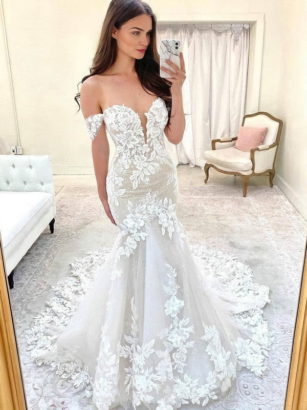 Exquisite Trumpet Off-The-Shoulder Lace Sweethaert Wedding Dresses with Appliques