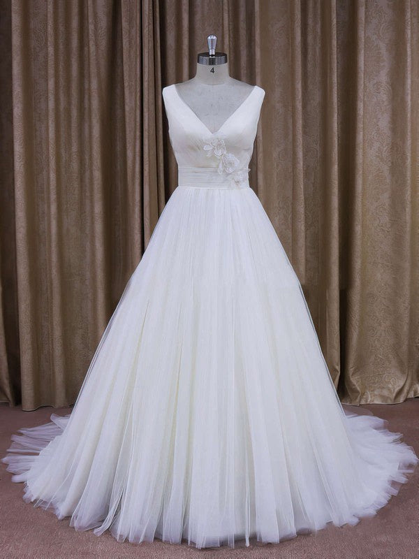 Stylish V-Neck Sleeveless Ball Gown Tulle Court Train Wedding Dresses with Flowers