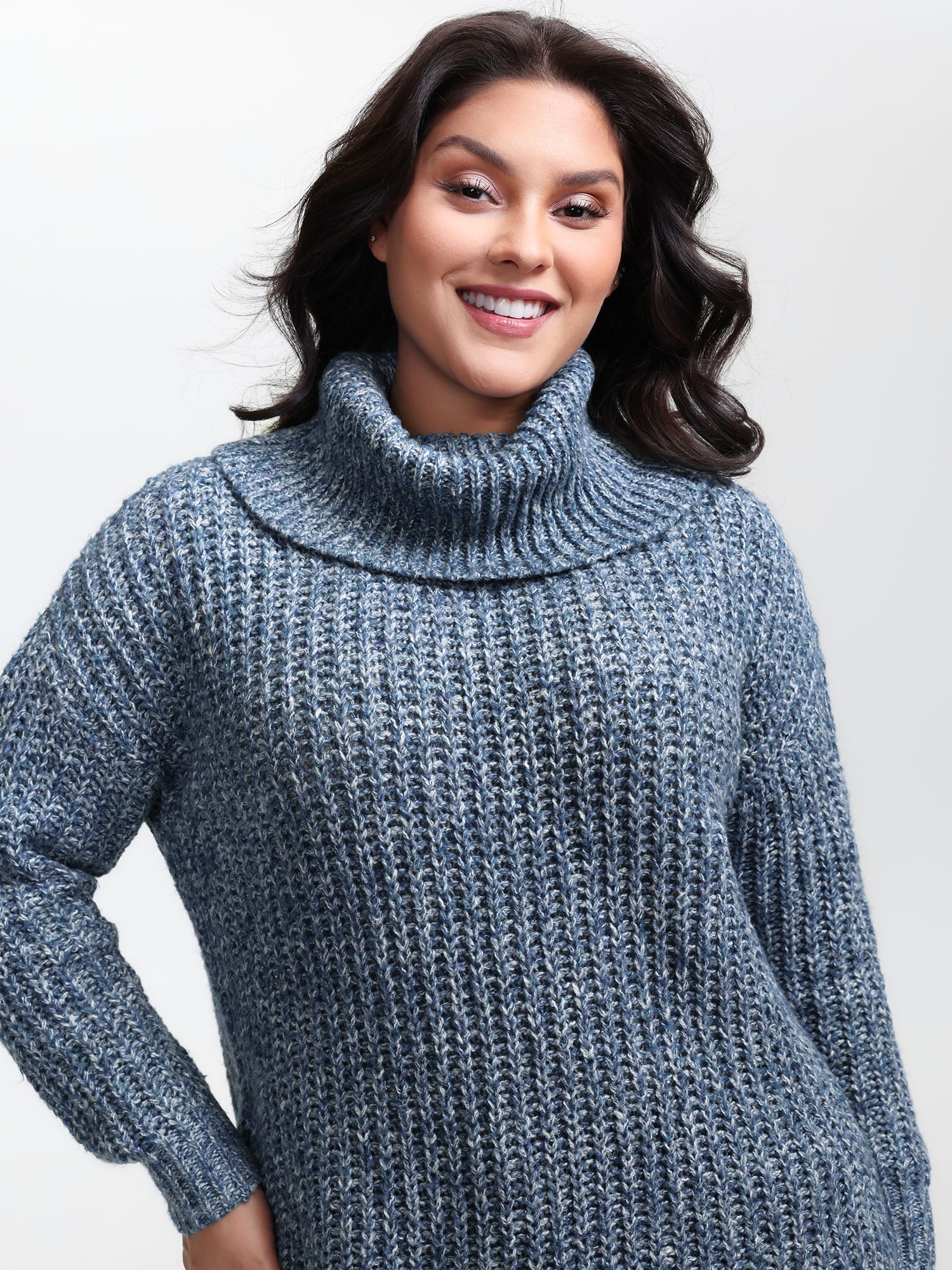 Heather Turtle Neck Solid Pullover