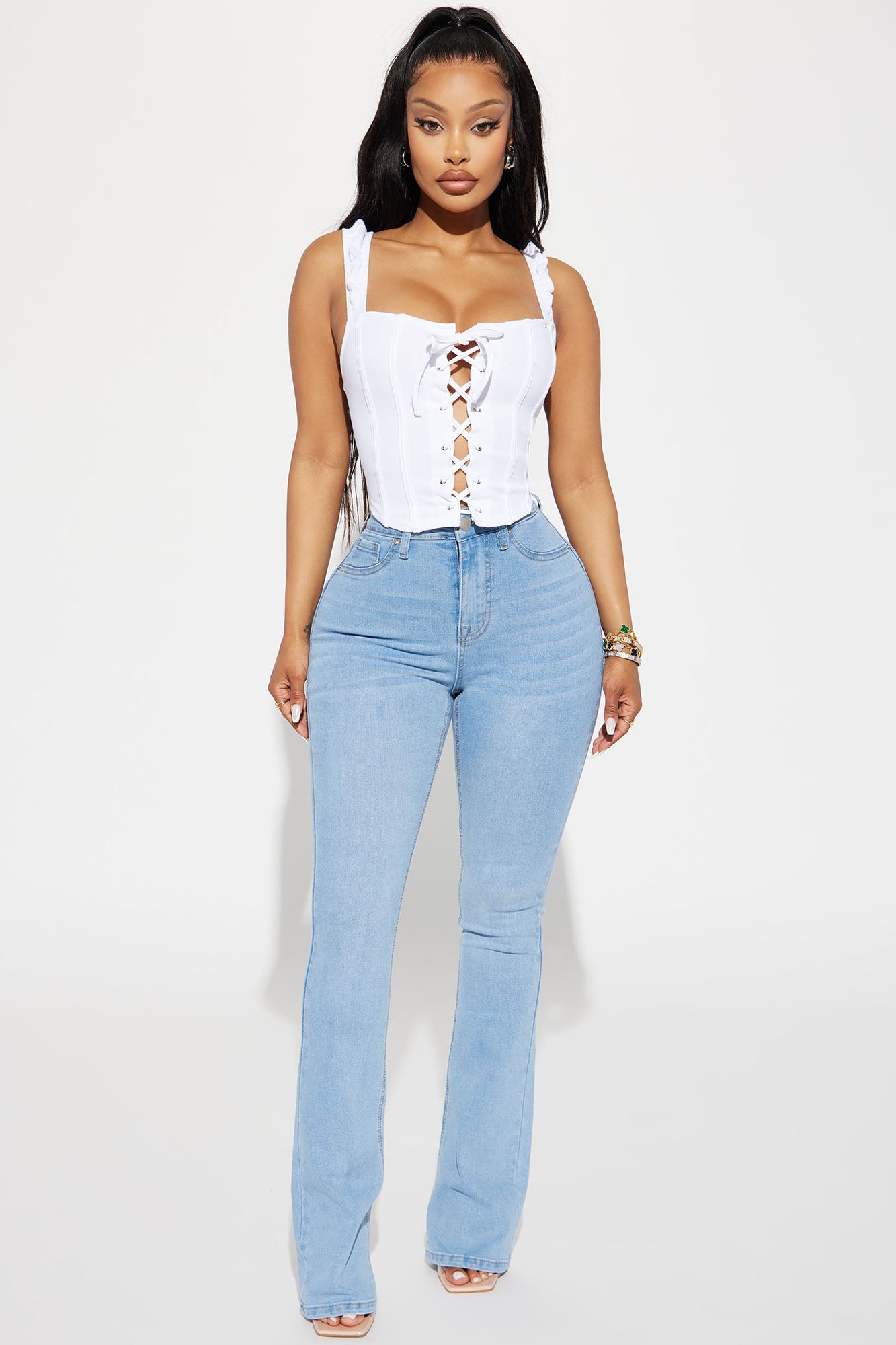 Petite Mesa Booty Lifting Stretch Bootcut Jeans - Light Wash