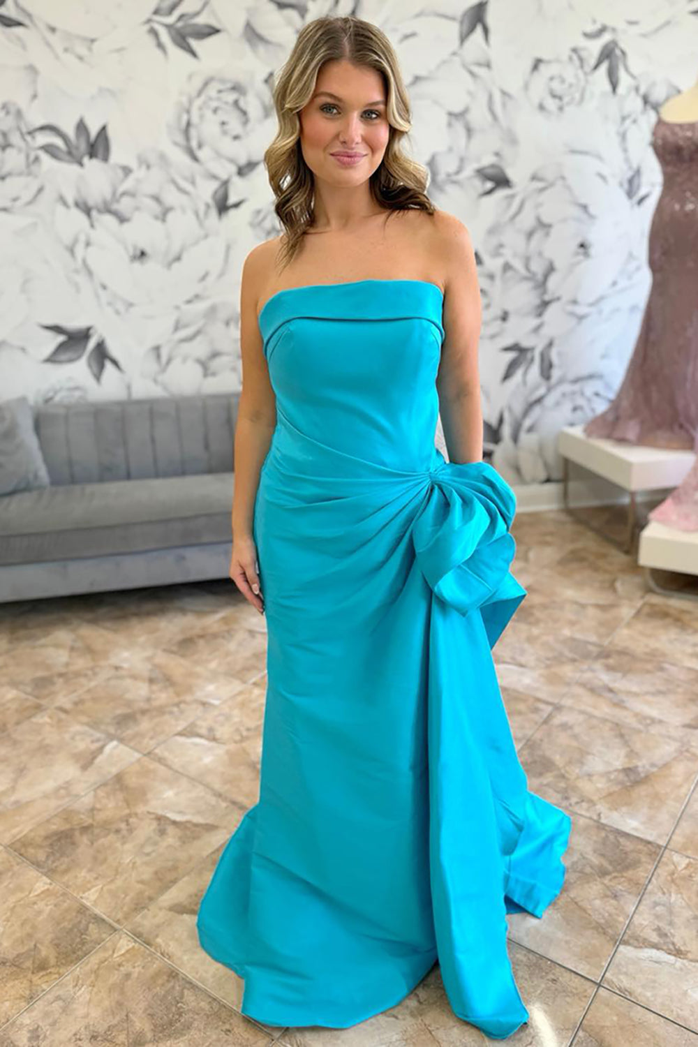 Stylish Blue Strapless Satin Sheath Gown with Ruched Detail