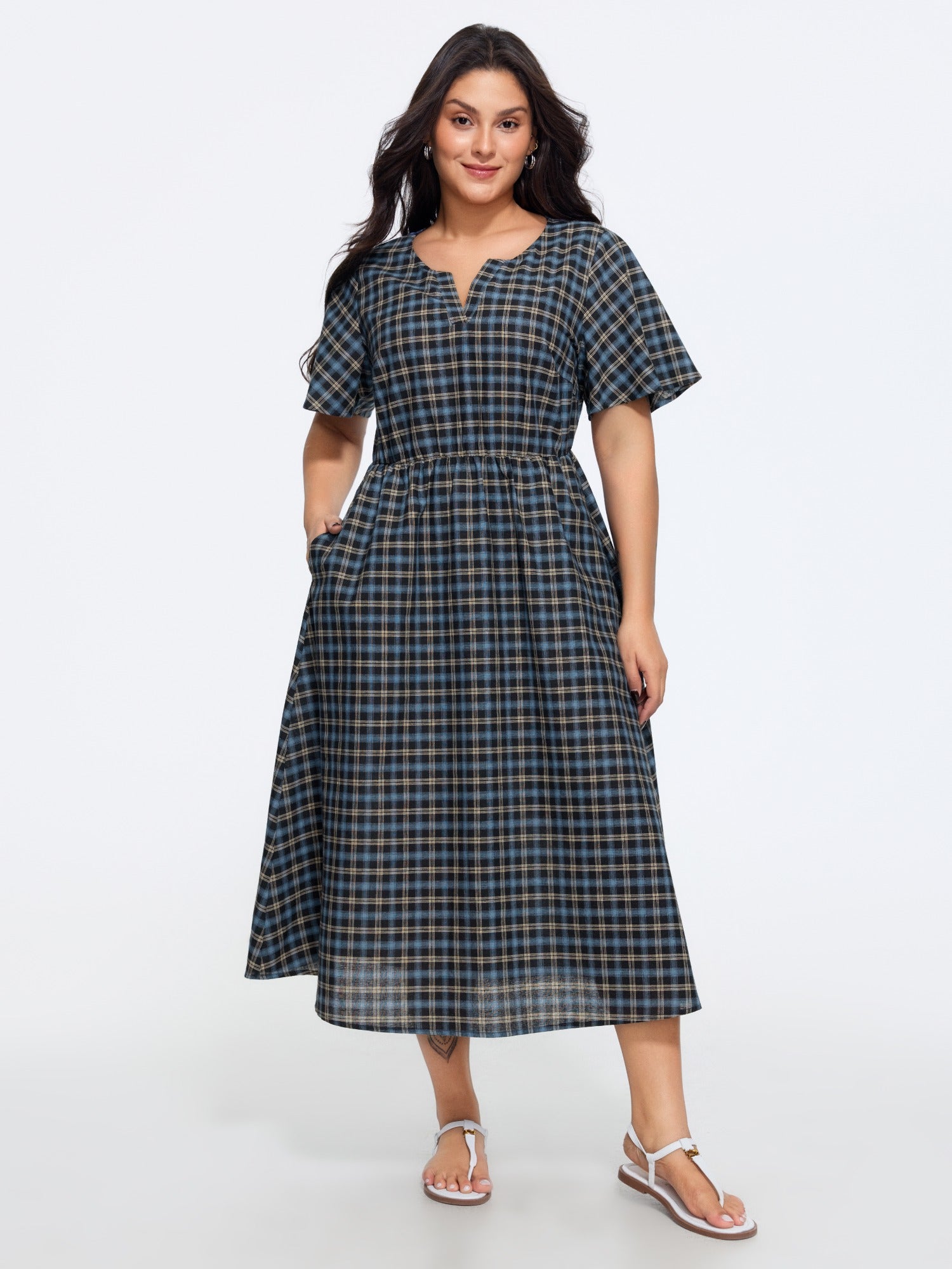 Plaid Print V Neck Ruched Side Pocket Midi Dress