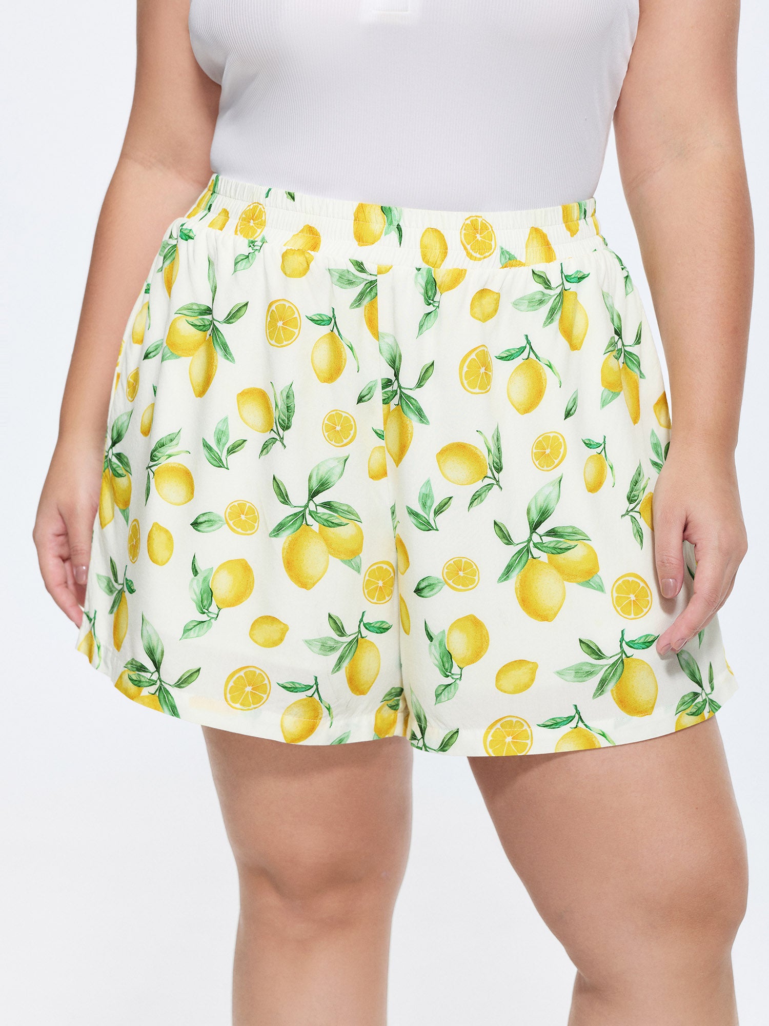 Hand-Painted Lemon Print Pockets Shorts