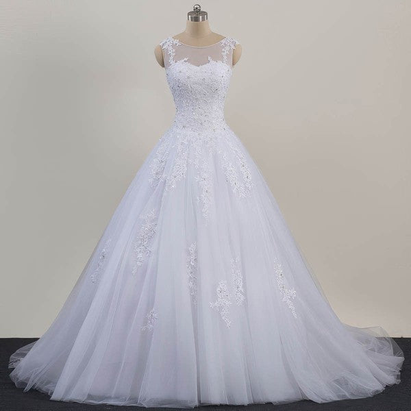 Elegant Ball Gown Crew Sleeveless Tulle Wedding Dresses with Sweep Train