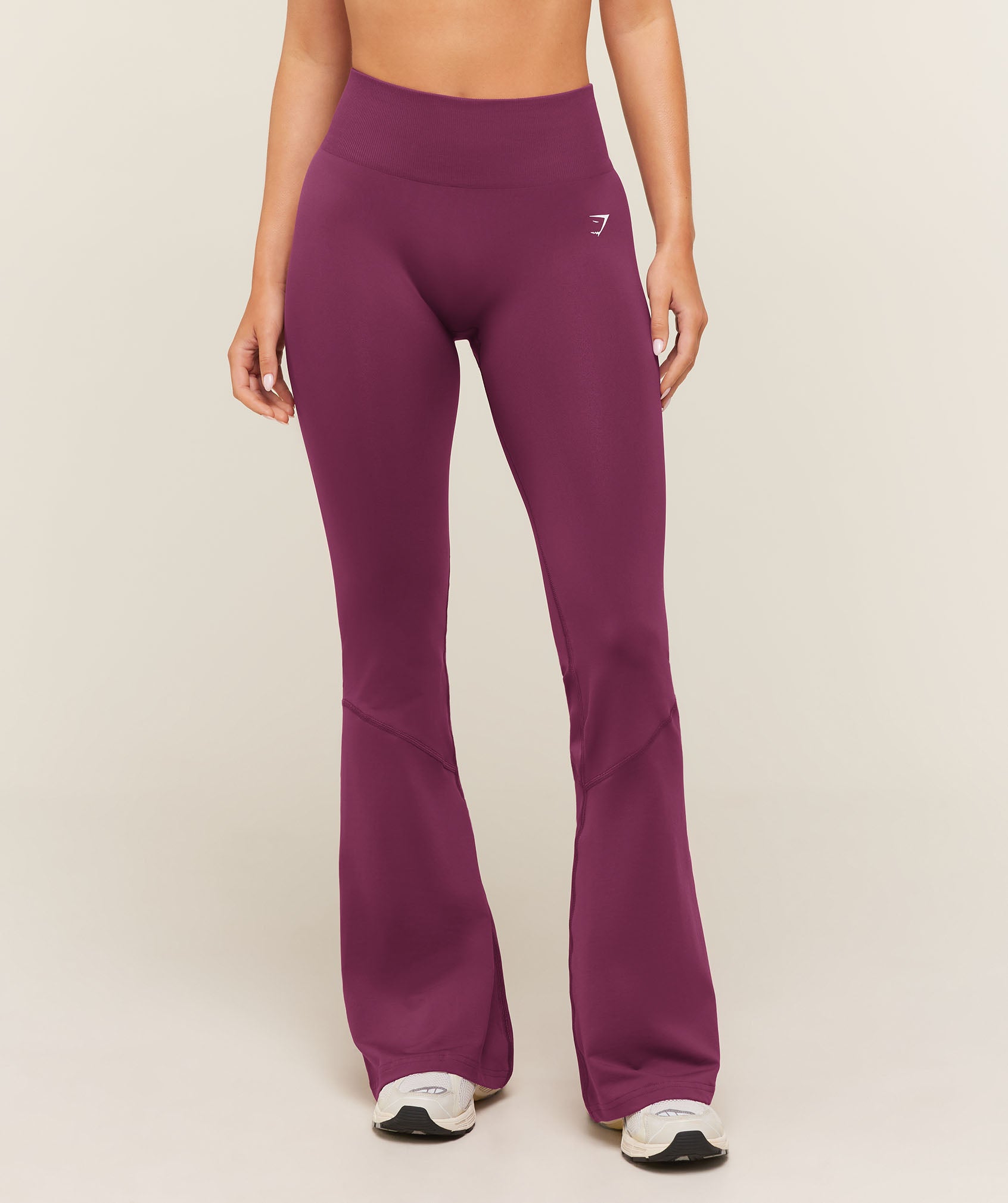 Gymshark Everyday Seamless Flared Leggings - Strength Pink