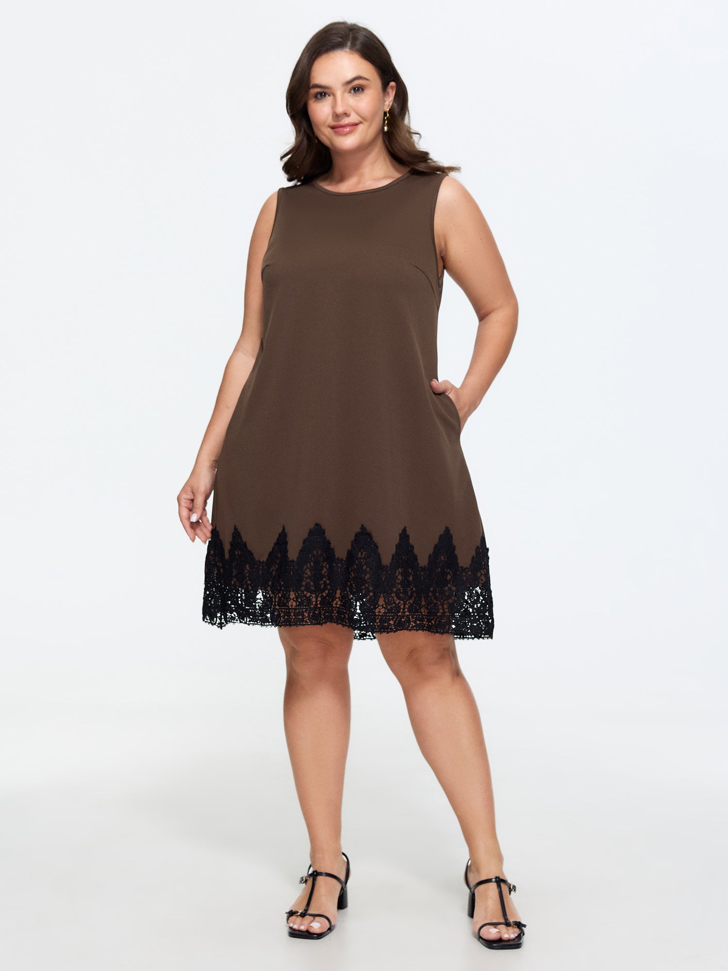 Stretchy Lace Hem Sleeveless Mini Shift Dress