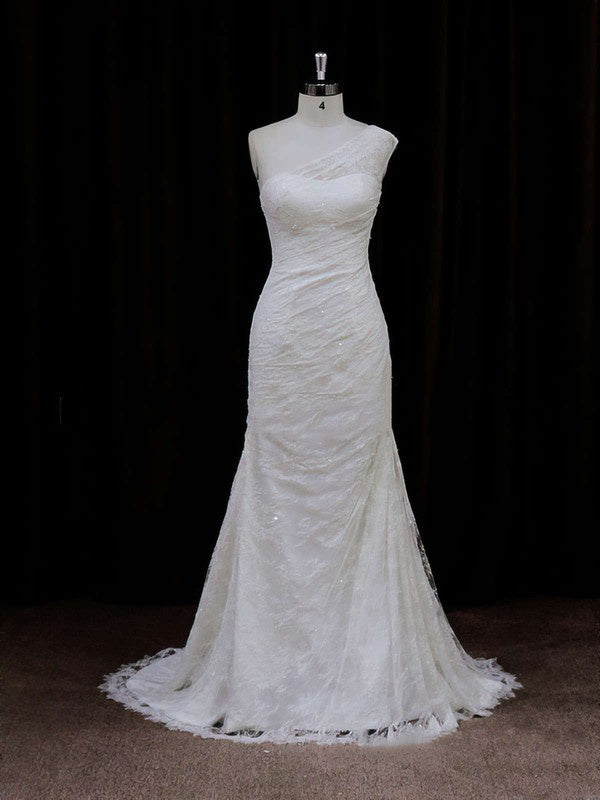 Stunning One Shoulder Sleeveless Tulle Mermaid Wedding Dresses with Appliques