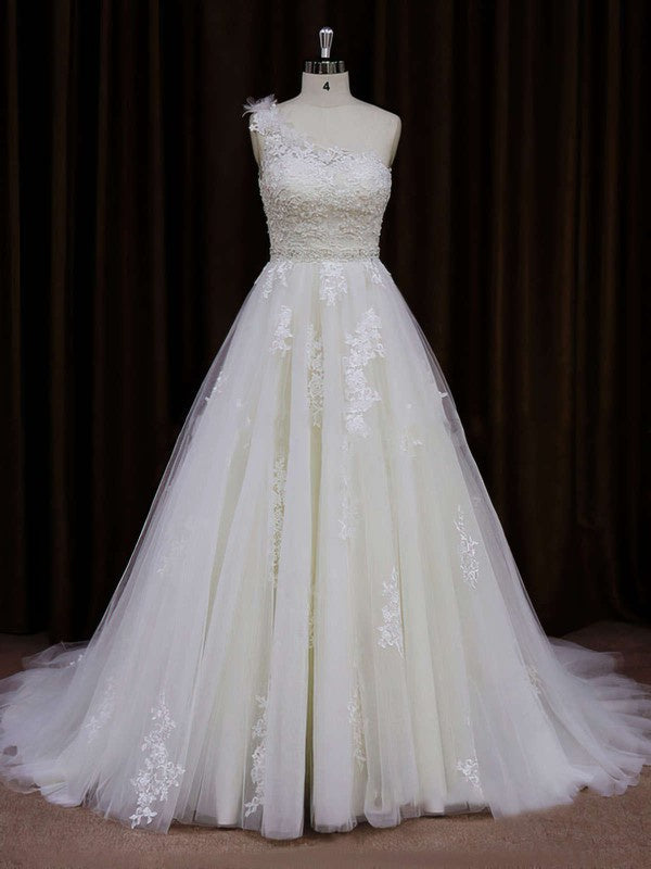 Elegant One Shoulder Sleeveless Lace Tulle Wedding Dresses with Appliques